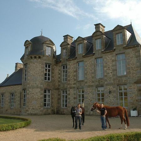 Chateau Du Bois-Guy Golf Parigné Exterior foto